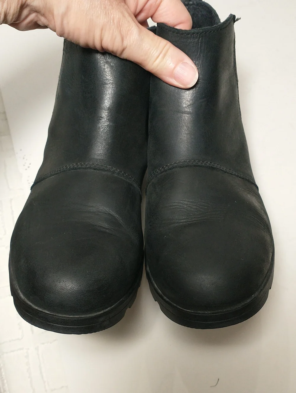 Sorel Emelie Chelsea Leather Waterproof Boot, Black, Women Size 9.5, Seam Sealed